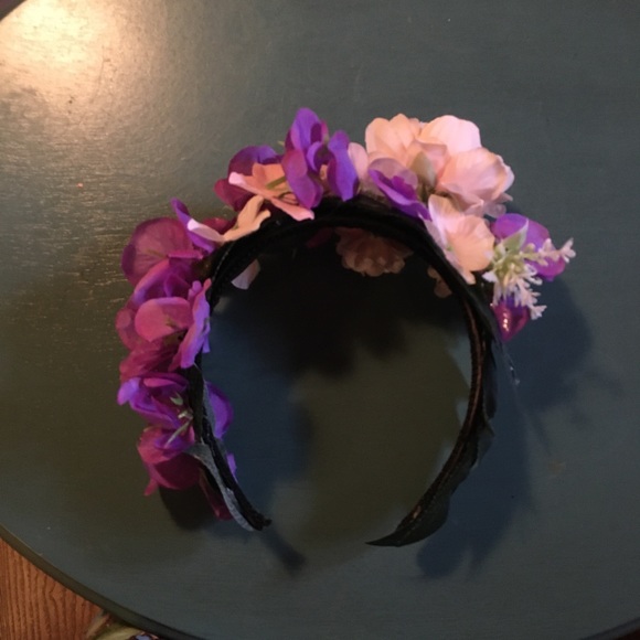 Peony and Wisteria Flower Crown - Picture 5 of 12